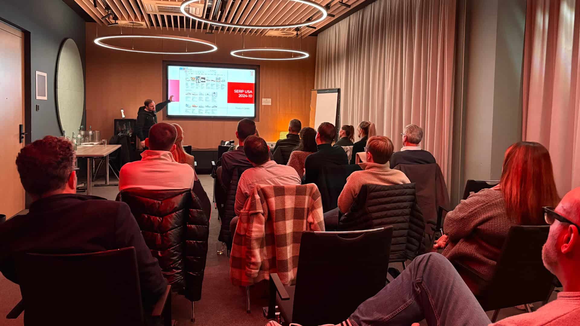 Titelbild zum Artikel: Google steht vor dem Umbruch: Wie KI die Suche neu erfindet – Insights vom Think11 Afterwork