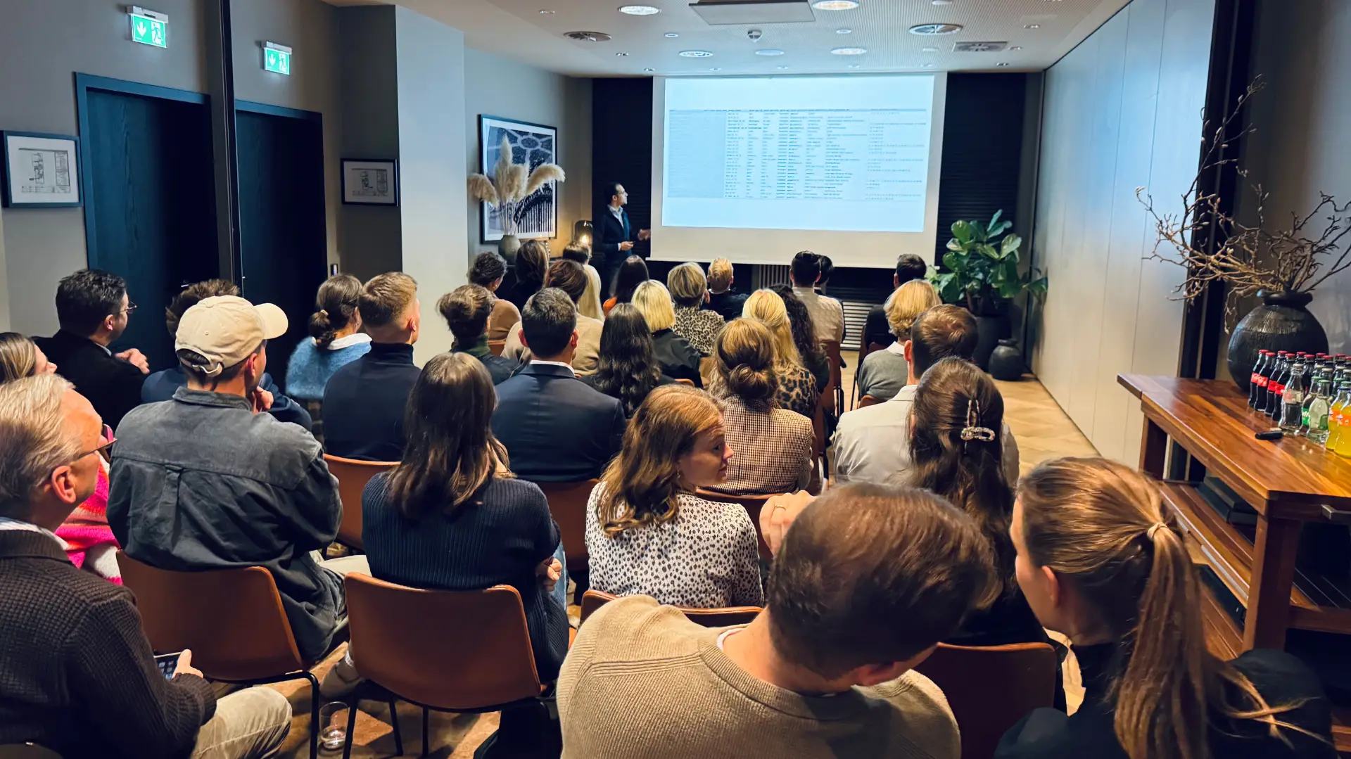 Titelbild zum Artikel: Revolutionäre KI-Insights in Münster: Ein Abend voller Innovation